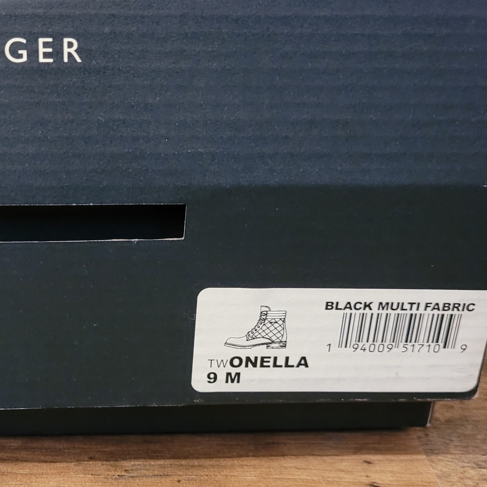 Tommy hilfiger boots